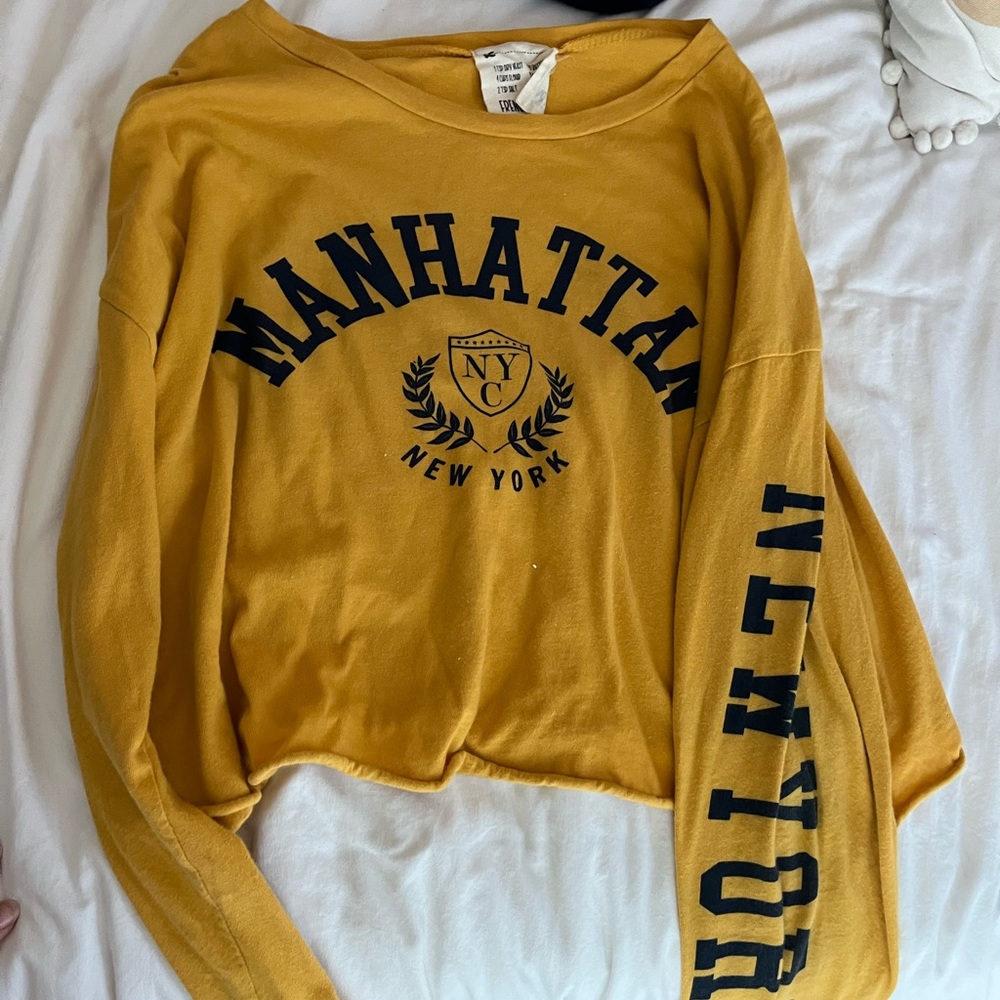 Cropped long sleeve tee